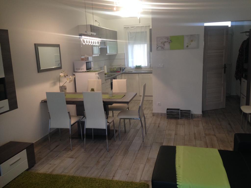 Zen Apartman Sunshine Zamárdi Eksteriør bilde